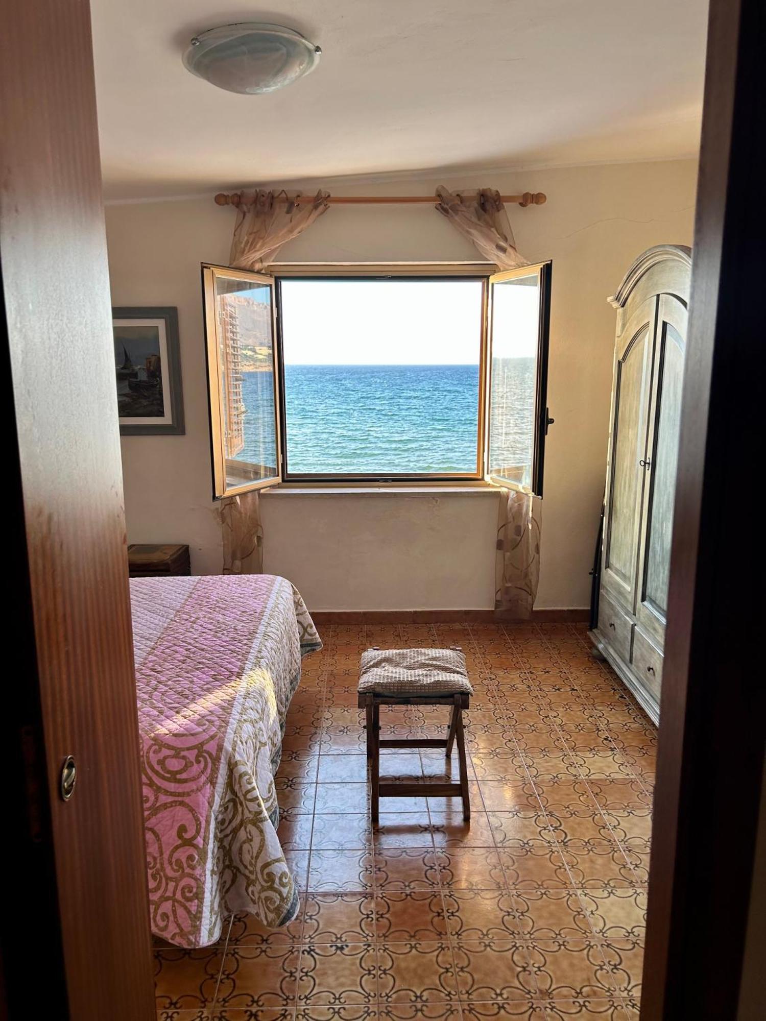 Casa Vacanza Barbera - In Riva Al Mare Villa Trappeto  Exterior photo